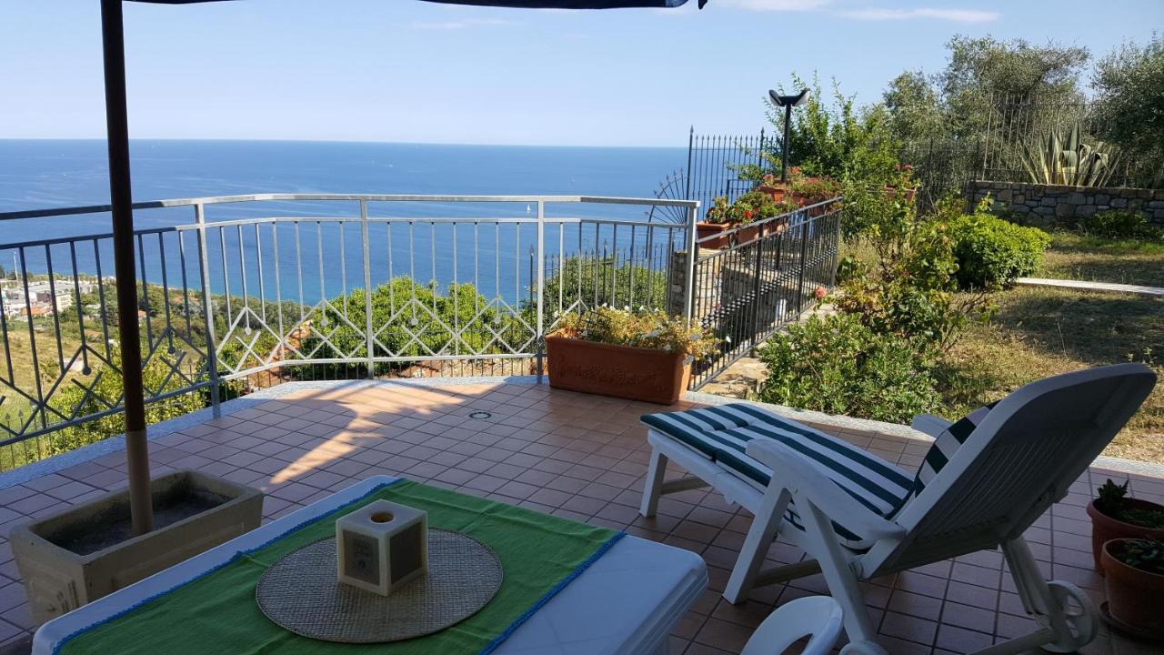 Luna Sul Mare Sanremo Bagian luar foto